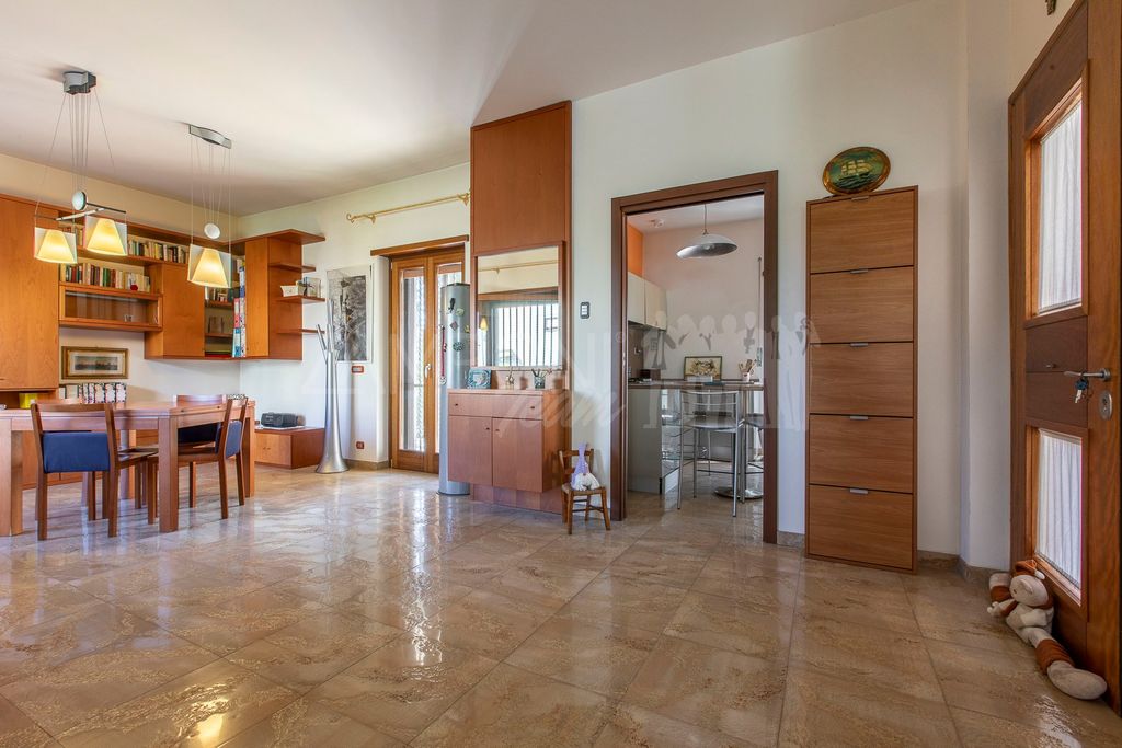4 bedroom luxury Villa for sale in via saffo 35, Axa, Rome, Latium - Vista 2