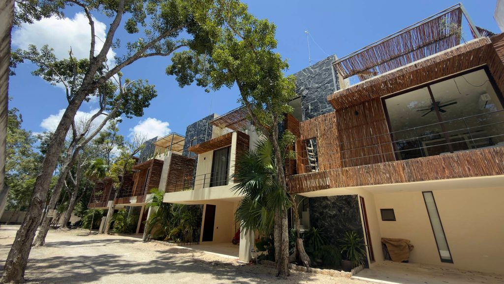 4 bedroom luxury Detached House for sale in Tulum, Mexico  2