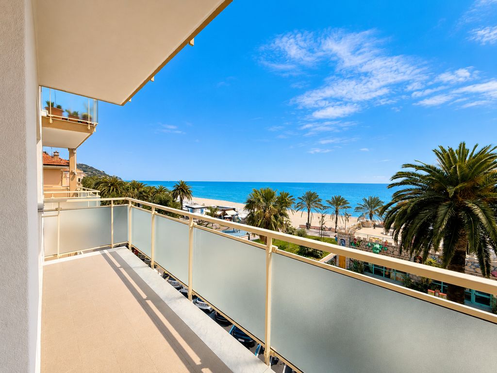 Appartamento – Finale Ligure - Vista 2