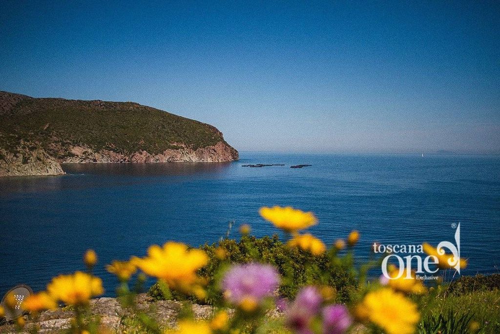 5 bedroom luxury Villa for sale in Via Roma, Capraia Isola, Provincia di Livorno, Tuscany - View 2