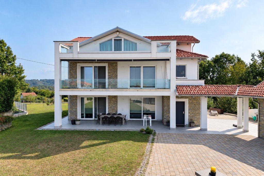 Casa – Bra - Vista 2