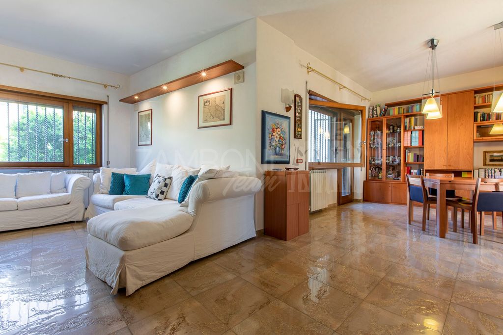 4 bedroom luxury Villa for sale in via saffo 35, Axa, Rome, Latium - Vista 3
