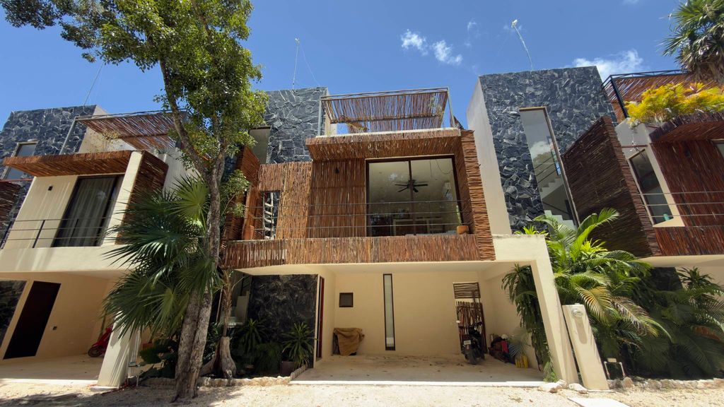 4 bedroom luxury Detached House for sale in Tulum, Mexico  3
