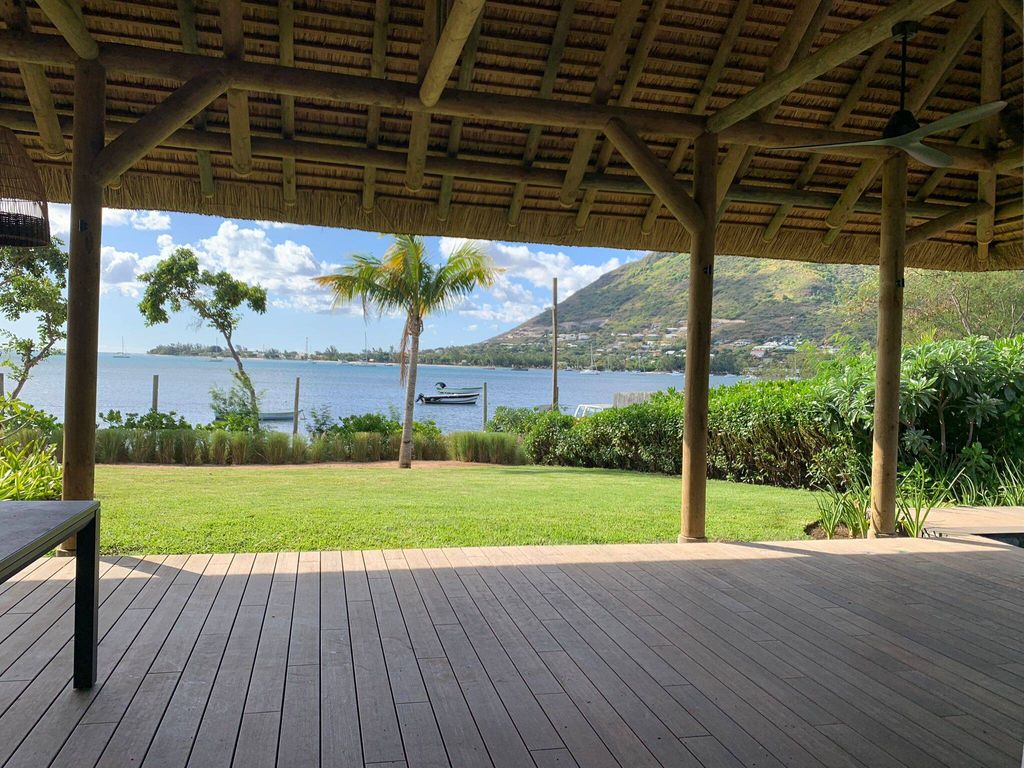 Luxuriöse Villa, 3 Schlafzimmer, zu verkaufen in Grande Rivière Noire