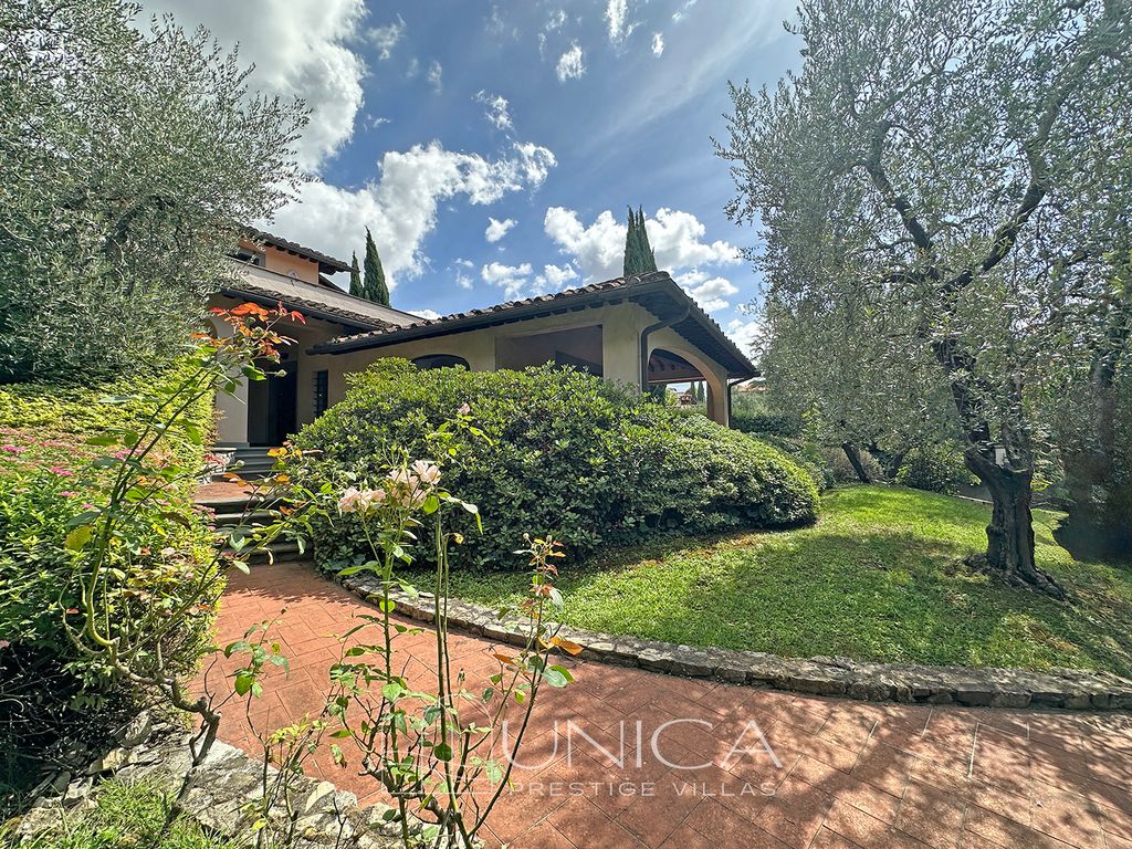 Casa – Prato, Sant'Anna, I lecci - Vista 3