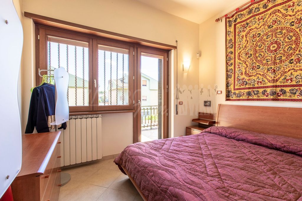 4 bedroom luxury Villa for sale in via saffo 35, Axa, Rome, Latium - Vista 4