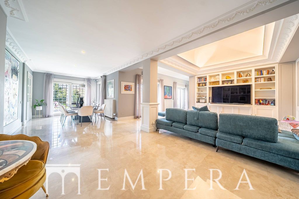 7 room luxury Villa for sale in Via di Grottarossa, Rome, Latium - View 4