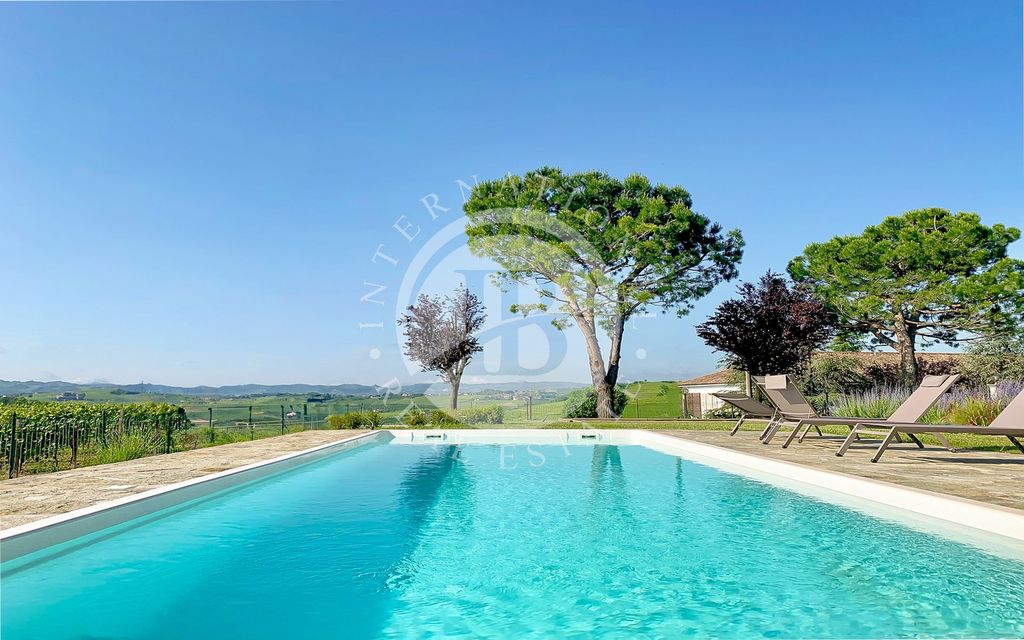 14 room luxury Villa for sale in Nizza Monferrato, Piedmont - Vista 5