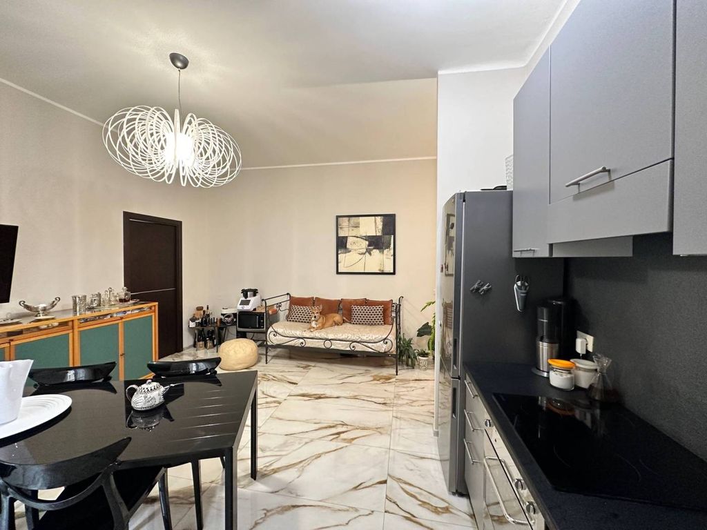 Apartment in Milan - Vista 5