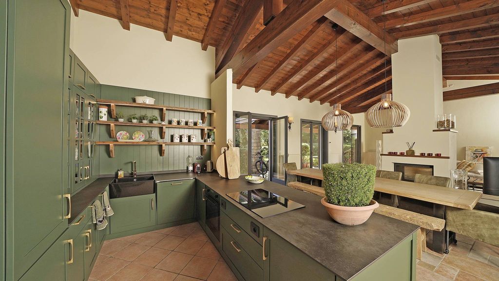9 room luxury Villa for sale in Via Paradiso, 43, San Felice del Benaco, Lombardy - View 6