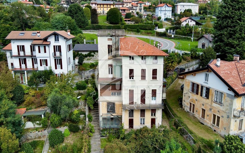 8 room luxury Villa for sale in Verbania, Piedmont - View 6