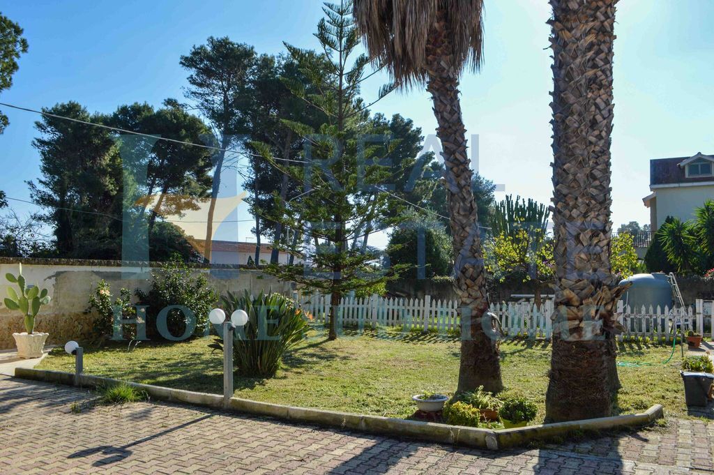 6 bedroom luxury Villa for sale in Syracuse, Italy - More