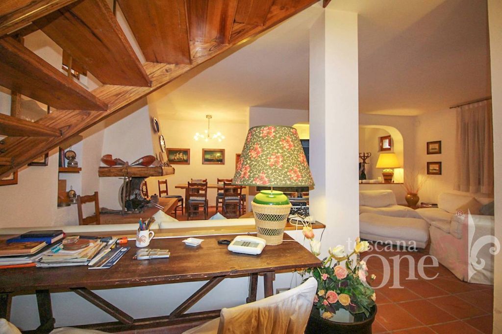 5 bedroom luxury Villa for sale in Via Roma, Capraia Isola, Provincia di Livorno, Tuscany - More