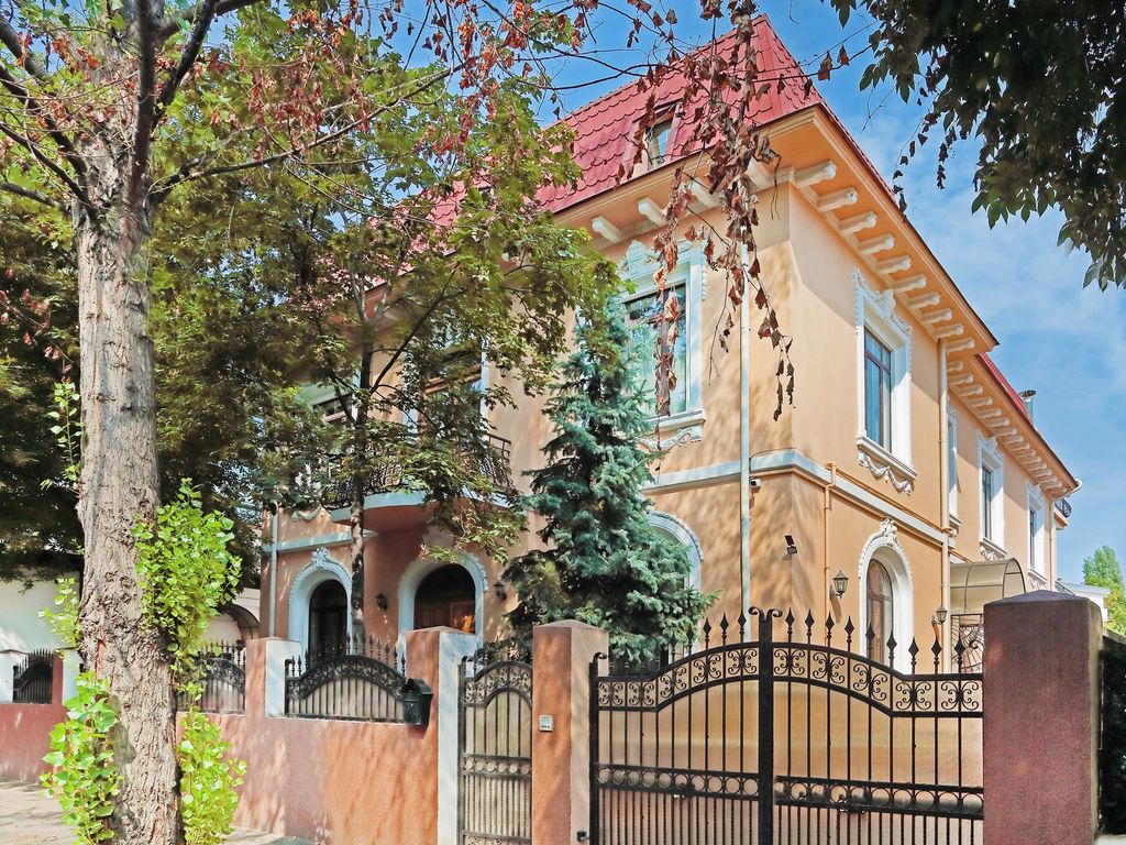 16 room luxury House for sale in Bucharest, Bucureşti 105791745