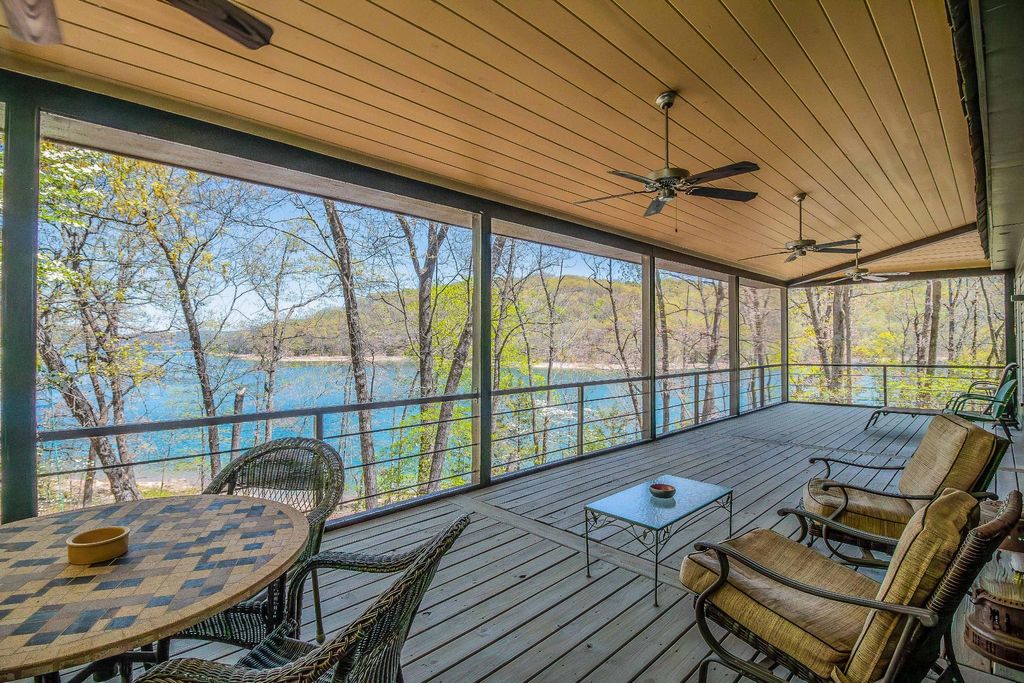 Luxury Detached House for sale in Eureka Springs, Arkansas