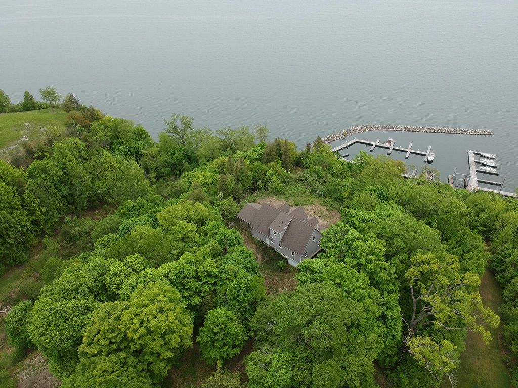 5 bedroom luxury Detached House for sale in Port Henry, New York