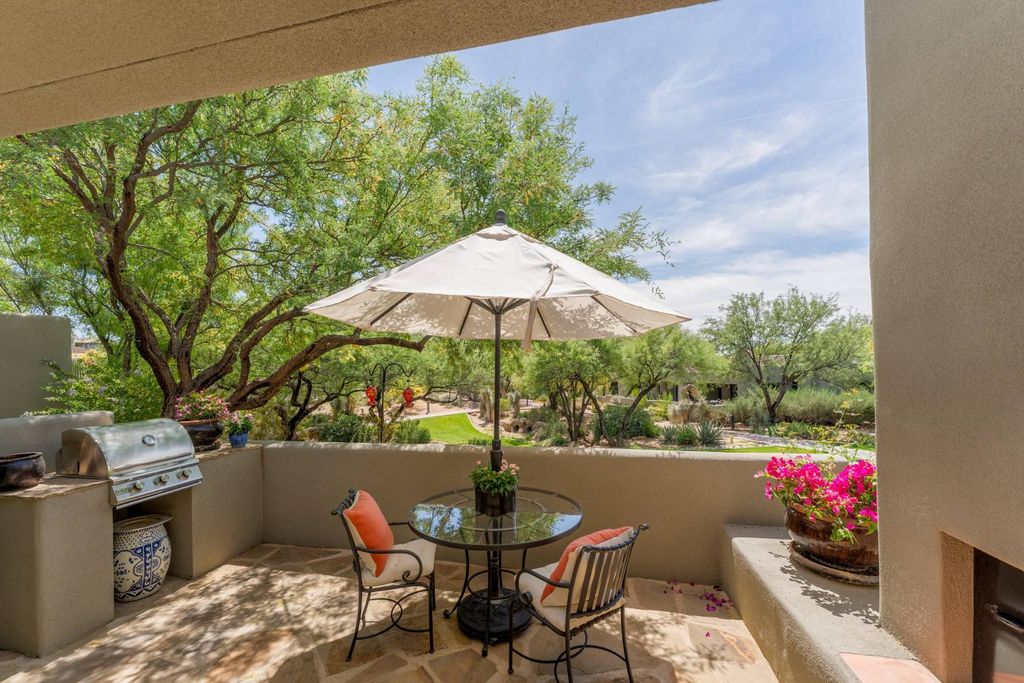 Коттедж в жилом комплексе в продажа Scottsdale, США