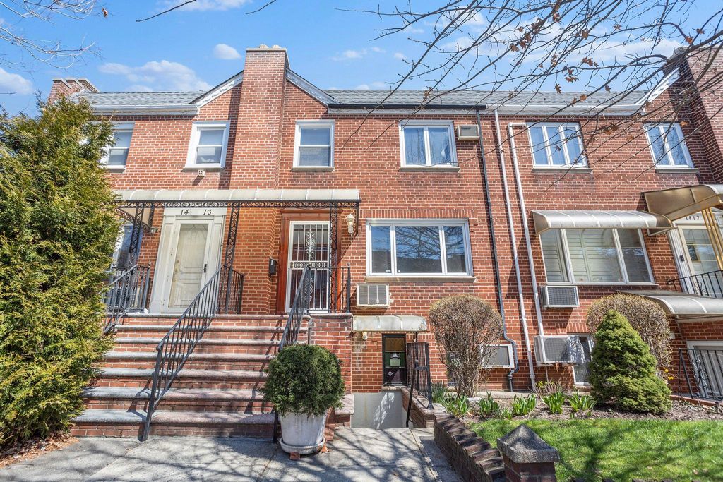 8 room luxury House for sale in Brooklyn, United States