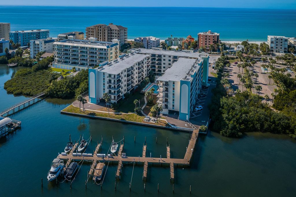Luxury Apartment for sale in Indian Shores, Florida