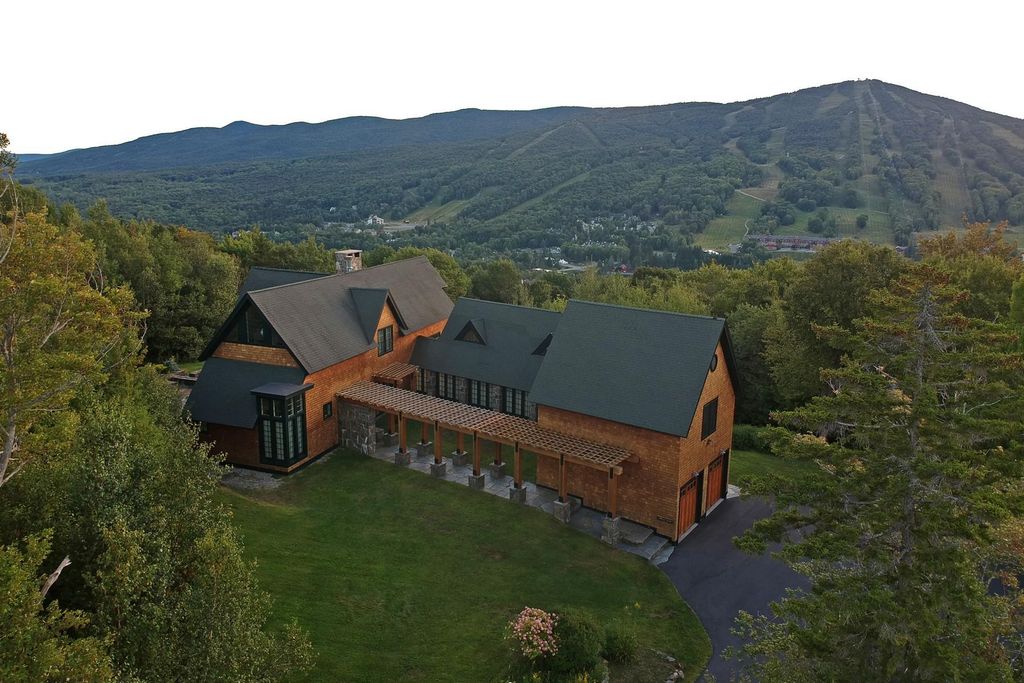 Luxury 13 room Detached House for sale in Dover, Vermont