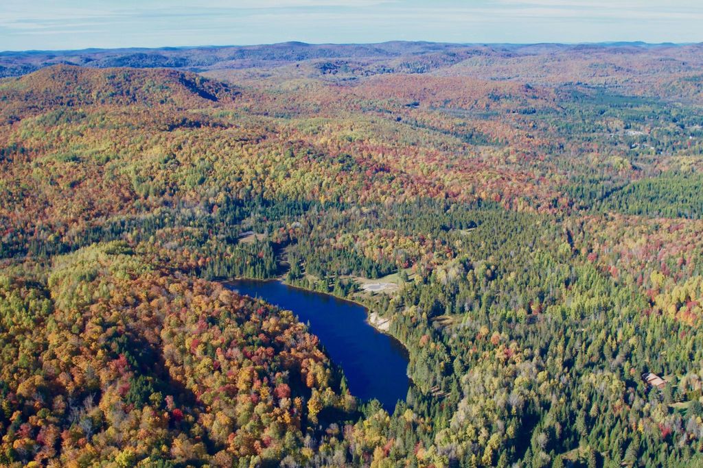 Luxury House for sale in Boileau, Canada 127939469