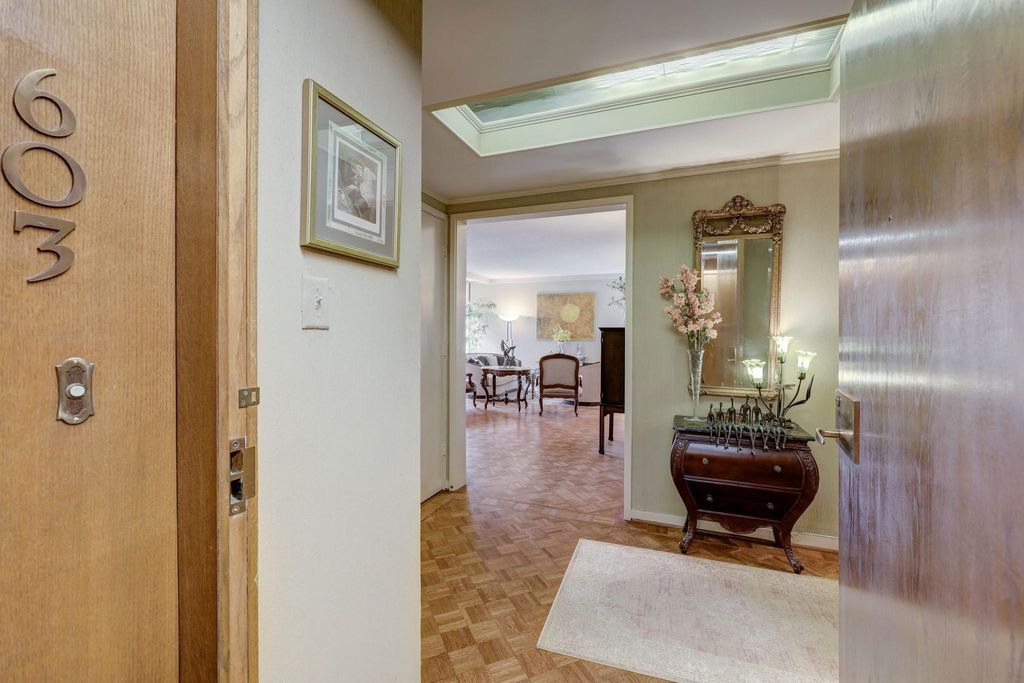 6 room luxury Apartment for sale in Houston, United States
