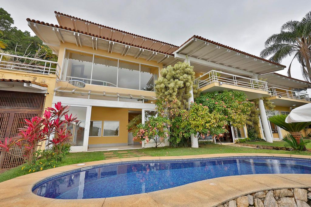 À venda Casa de 900 m2, Angra dos Reis, Brasil