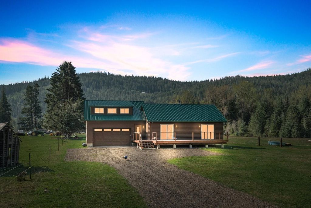 2 bedroom luxury Detached House for sale in Clark Fork, United States