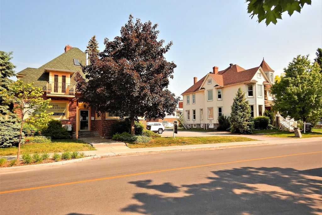 Luxury House for sale in SalaberrydeValleyfield, Canada 128725292