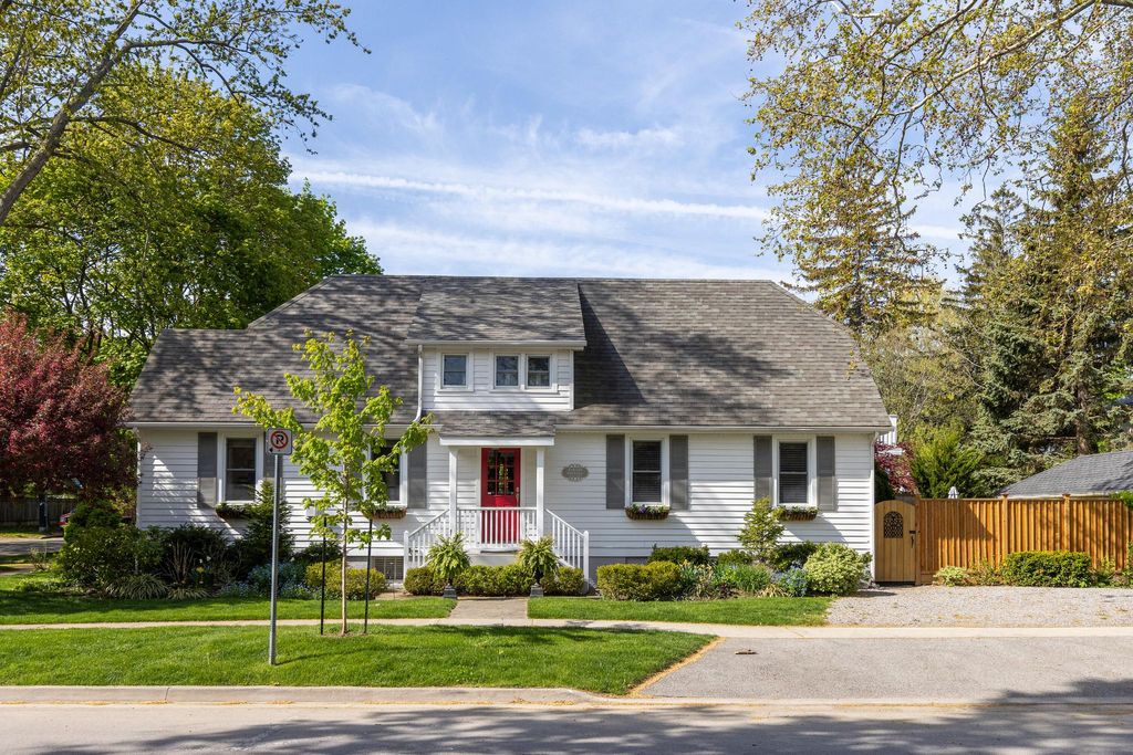 Престижный Особняк 274 м2 в продажа NiagaraontheLake, Ontario