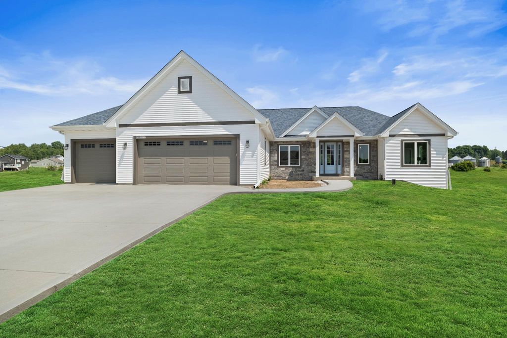 New Lisbon, Wisconsin 고급 단독 저택 매매 128977578