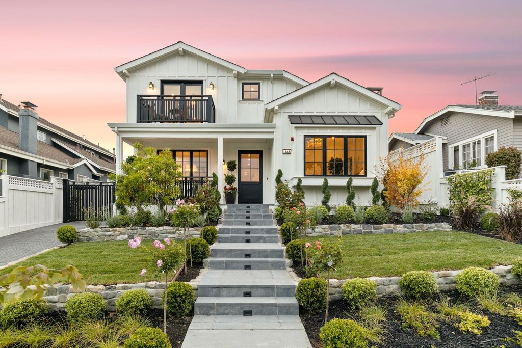 5 bedroom luxury Detached House for sale in Burlingame, California