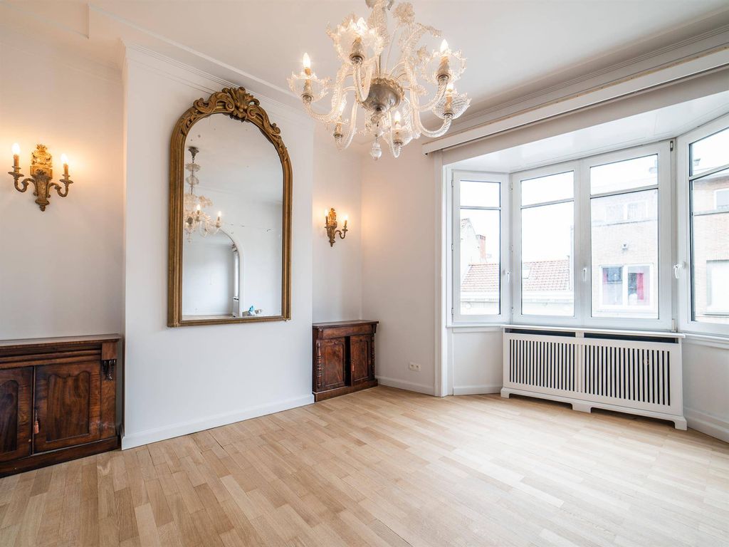 Престижная квартрира 220 м2 в продажа Ixelles, Bruxelles-Capitale