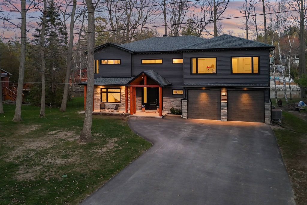 Эксклюзивный Особняк 371 м2 в продажа Wasaga Beach, Ontario
