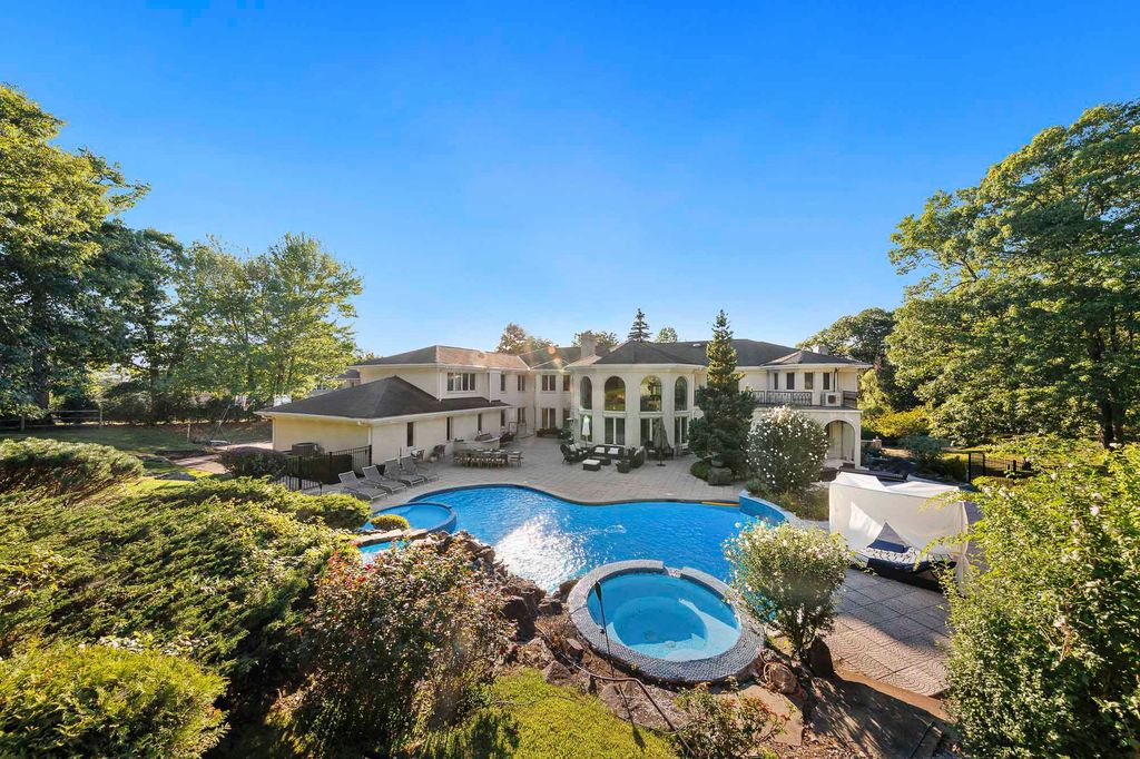 Luxury 7 bedroom Detached House for sale in Cresskill, United States