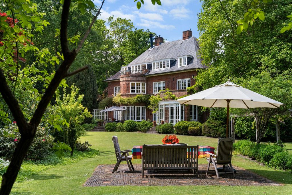 Villa de luxe de 11 pièces en vente Wassenaar, HollandeMéridionale