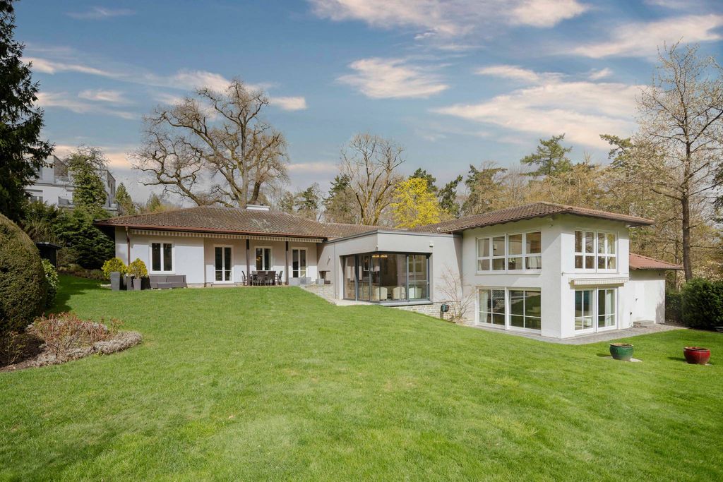 Престижная вилла 406 м2 в продажа Kronberg, Hessen
