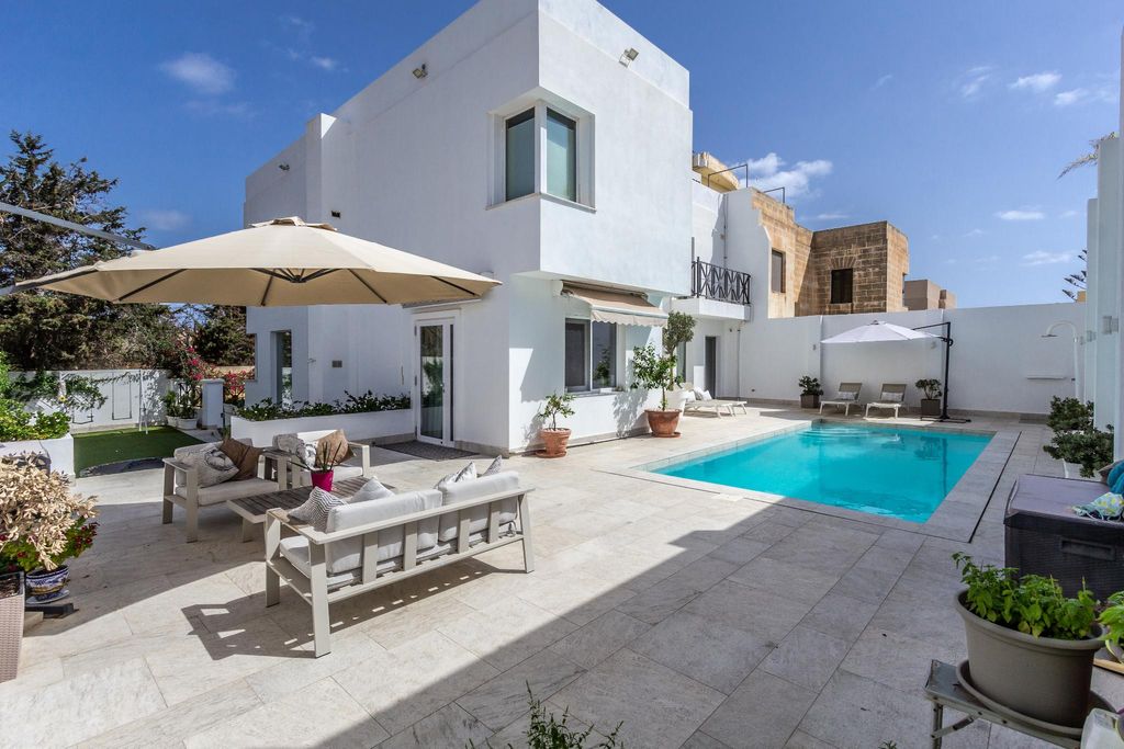 Luxury Villa for rent in IlMadliena, Malta 129399071