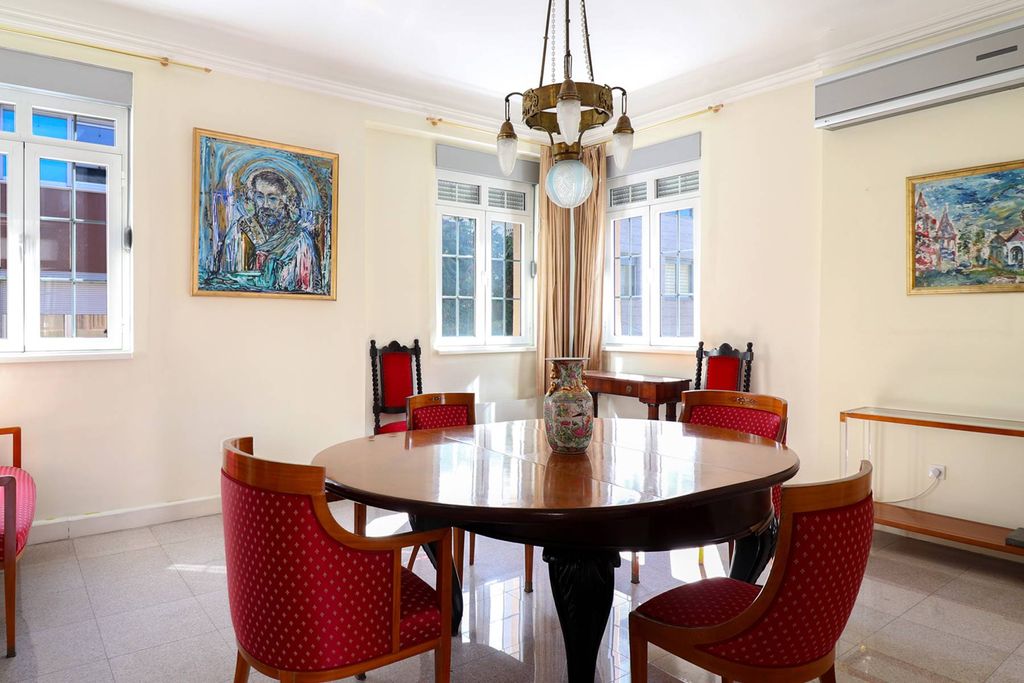 10 bedroom luxury Townhouse for sale in Belgrade, Central Serbia