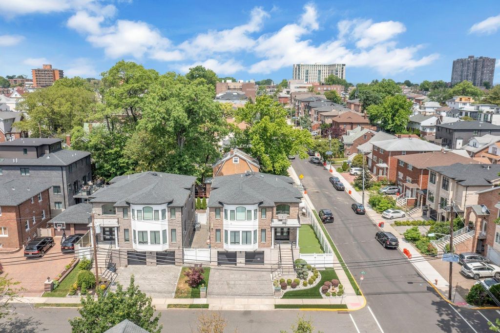 5 bedroom luxury Detached House for sale in Cliffside Park, New Jersey