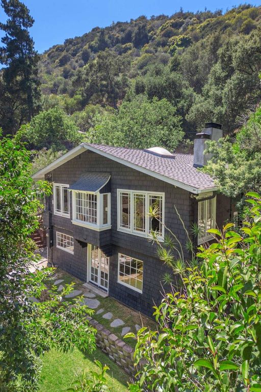Luxury 4 bedroom Detached House for sale in Los Angeles, California