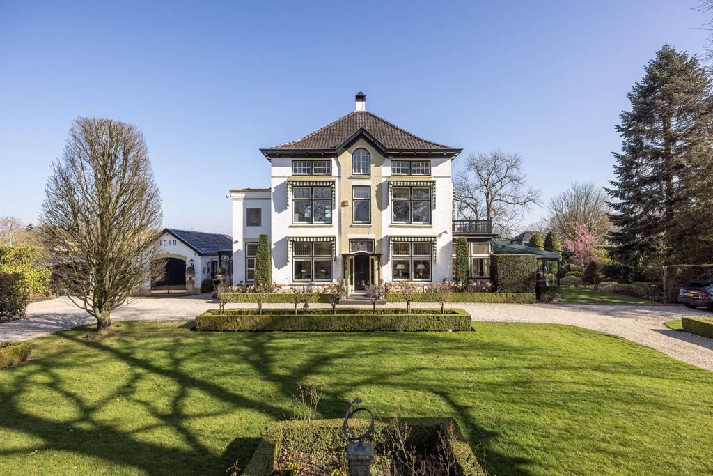 Престижная вилла в продажа Breukelen, Утрехт