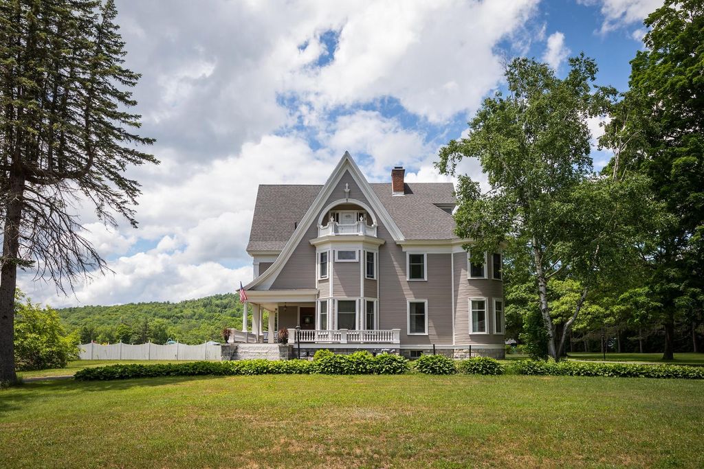 13 room luxury Detached House for sale in 751 Main Road, Stamford, Bennington County, Vermont