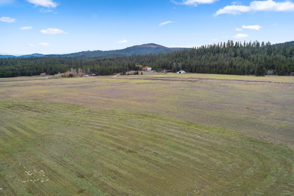 Land Available in Newport, Washington 123559365