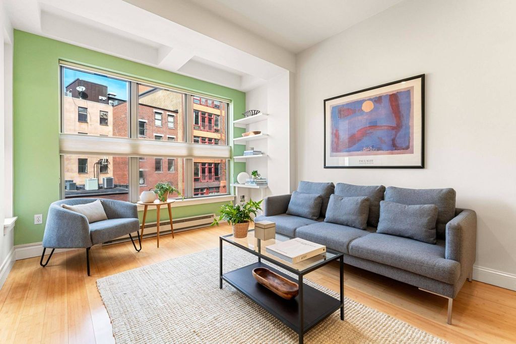 2 bedroom luxury Flat for sale in Boston, Massachusetts