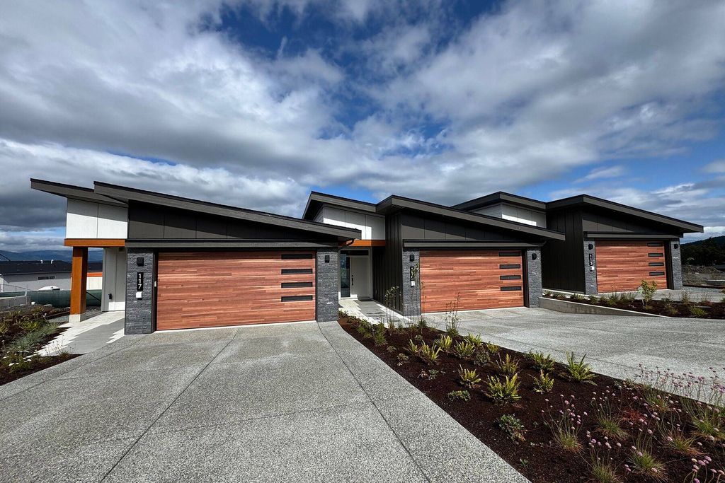 Престижный Коттедж в жилом комплексе 176 м2 в продажа Дункан, British Columbia