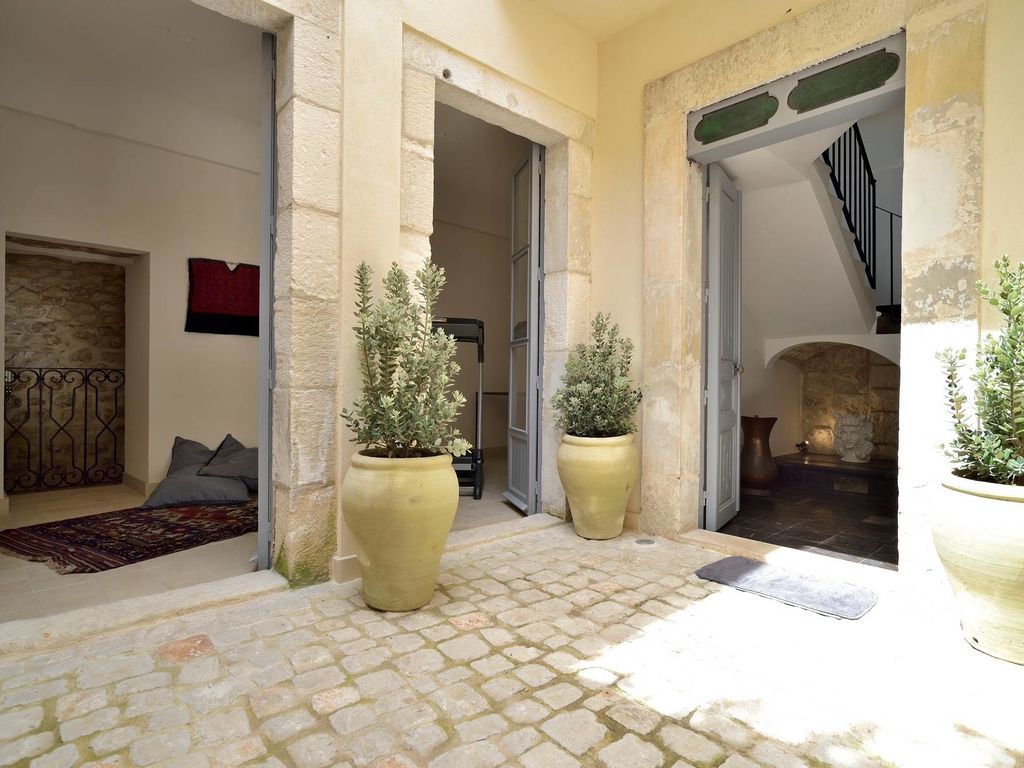 Luxury Villa for sale in Strada Statale Ragusana, Modica, Provincia di