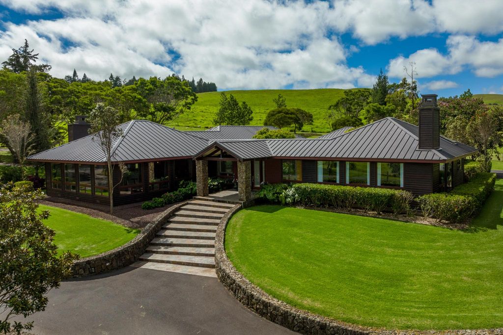 6 bedroom luxury Detached House for sale in Waimea, Hawaii