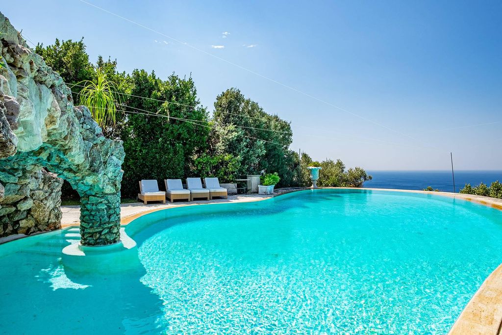 Prestigiosa Casa Indipendente di 350 mq in vendita Anacapri, Italia