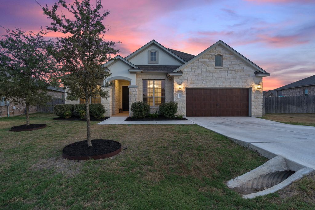 Luxury 4 bedroom Detached House for sale in Dripping Springs, Texas